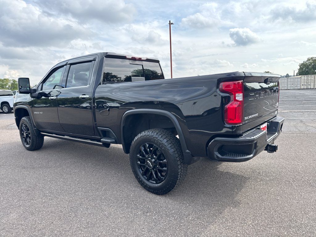 Used 2022 Chevrolet Silverado 3500 High Country w/ Z71 Off-Road Package AWD/4WD image 3