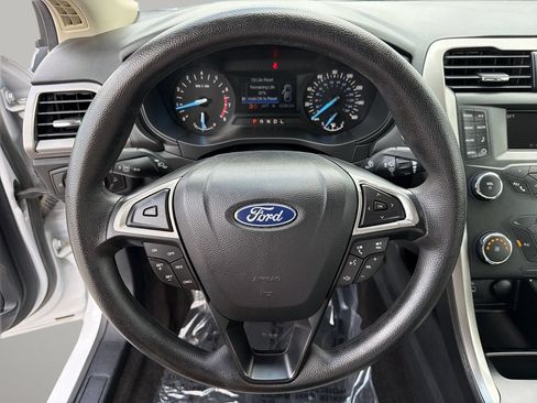 Used 2019 Ford Fusion S FWD image 27