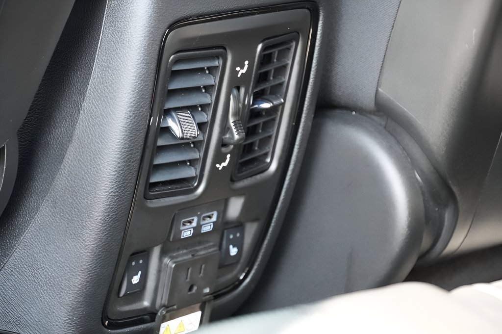Used 2026 Dodge Durango GT AWD/4WD image 14
