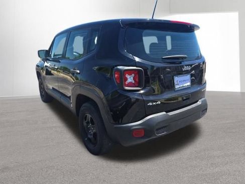 Used 2019 Jeep Renegade Sport AWD/4WD image 3