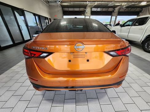 Used 2024 Nissan Sentra SR FWD image 5