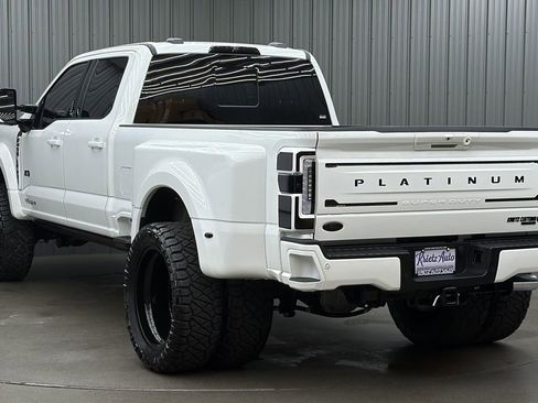 Used 2026 Ford F450 Platinum w/ Platinum Plus Package image 3