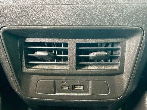 Used 2023 GMC Canyon AT4 image 25