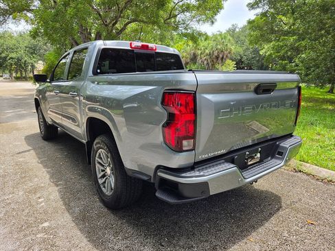 Used 2025 Chevrolet Colorado LT RWD image 7