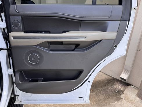 Used 2019 Ford Expedition XLT w/ Equipment Group 202A image 18