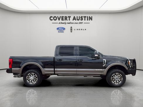 Used 2019 Ford F250 King Ranch w/ King Ranch Ultimate Package image 6