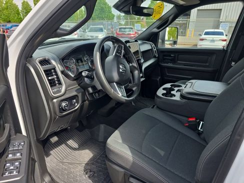 Used 2025 RAM 3500 Tradesman AWD/4WD image 11