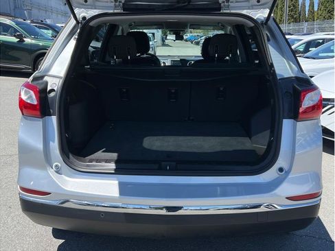 Used 2019 Chevrolet Equinox LT FWD image 5