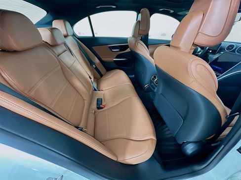 Used 2025 Mercedes-Benz C 300 Sedan image 29