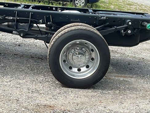 New 2025 RAM 5500 Tradesman w/ Safety Group image 12