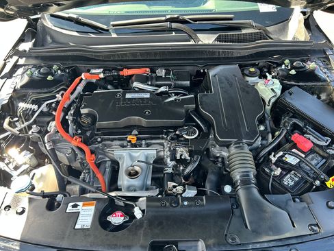 Used 2018 Honda Accord Hybrid image 31