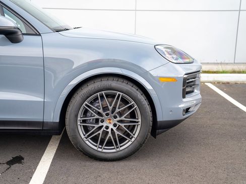 New 2026 Porsche Cayenne image 9