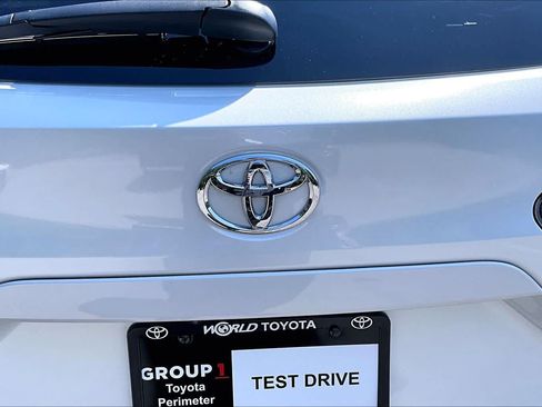 Used 2023 Toyota Corolla Cross XLE FWD image 31