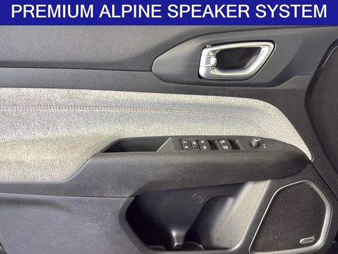 Used 2022 Jeep Compass Latitude w/ Sun and Sound Group image 26