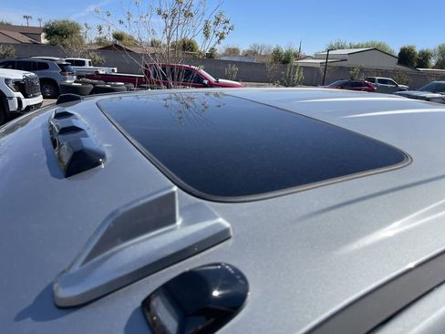 Used 2025 GMC Sierra 2500 AT4 w/ AT4 Premium Plus Package image 19