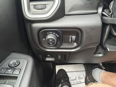 Used 2022 RAM 1500 Big Horn AWD/4WD image 27