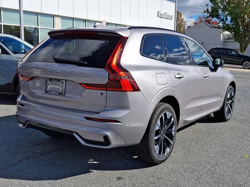 New 2026 Volvo XC60 B5 Plus w/ Protection Package Premier image 4