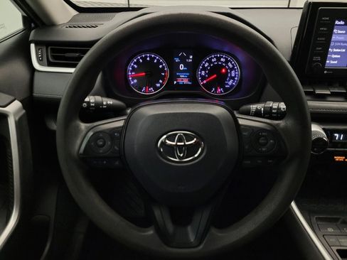 Used 2021 Toyota RAV4 XLE image 22