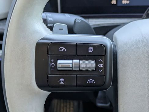 Used 2025 Hyundai Santa Fe Calligraphy FWD image 41