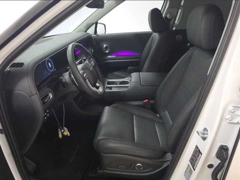 Certified 2026 Hyundai Palisade Limited AWD/4WD image 6