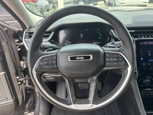 Used 2022 Jeep Grand Cherokee Limited 4xe AWD/4WD image 16