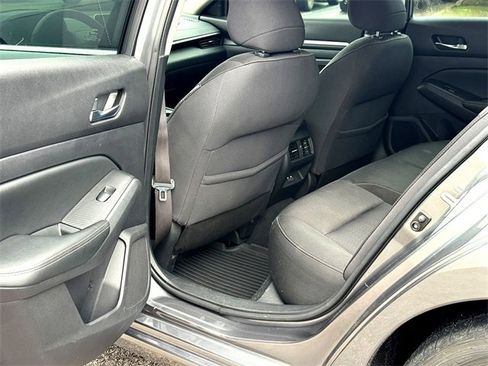 Used 2019 Nissan Altima 2.5 SV image 26