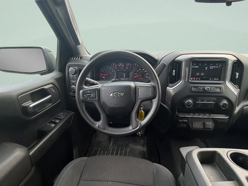 Used 2019 Chevrolet Silverado 1500 Custom Trail Boss w/ Custom Convenience Package AWD/4WD image 12