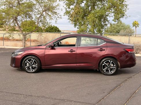 Used 2025 Nissan Sentra SV FWD image 3