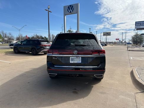 New 2026 Volkswagen Atlas SE image 6