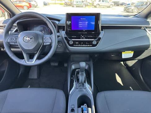 Used 2026 Toyota Corolla SE image 17