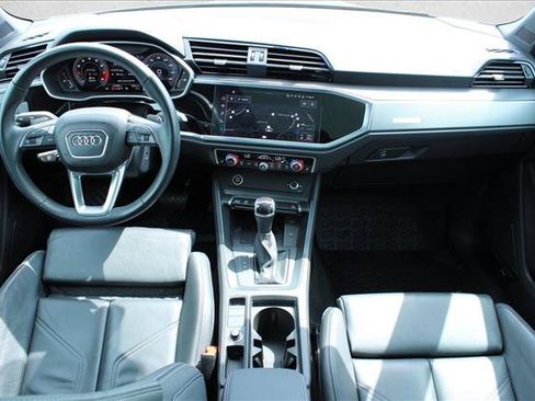 Used 2023 Audi Q3 2.0T Premium Plus w/ Premium Plus Package AWD/4WD image 19