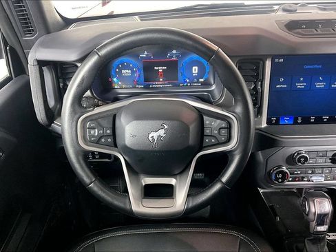 Used 2025 Ford Bronco Badlands AWD/4WD image 5