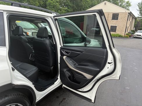 Used 2021 Subaru Forester Touring AWD/4WD image 21