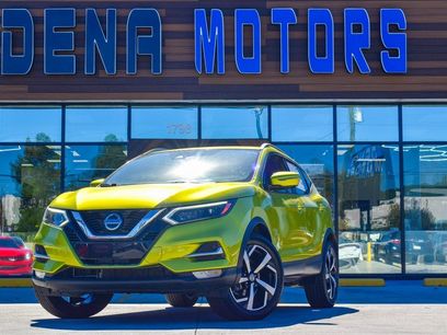 Used 2021 Nissan Rogue Sport SL w/ Premium Package