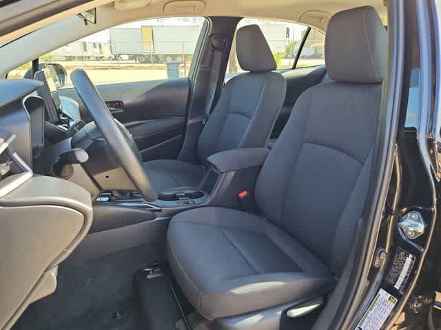 Used 2025 Toyota Corolla LE FWD image 14