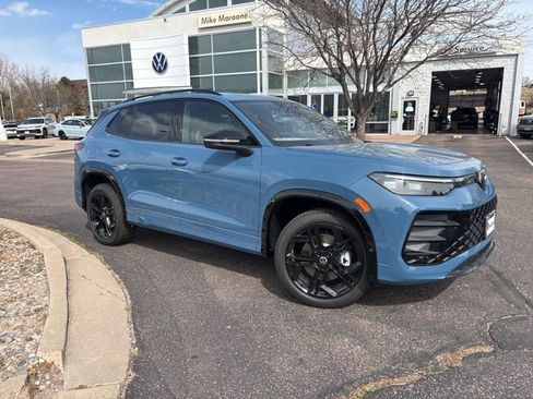 New 2026 Volkswagen Tiguan SE R-Line AWD/4WD image 1