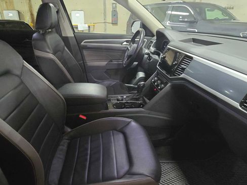 Used 2022 Volkswagen Atlas SEL Premium AWD/4WD image 10