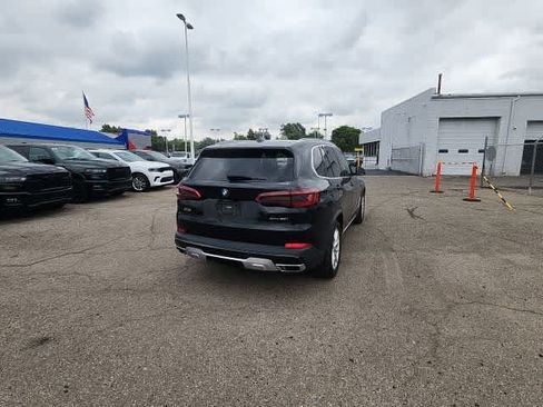 Used 2019 BMW X5 xDrive40i w/ Convenience Package AWD/4WD image 16