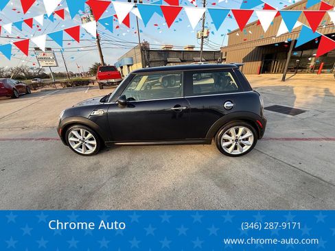 Used 2013 MINI Cooper S image 1