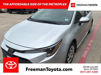 Used 2025 Toyota Corolla LE FWD video 1