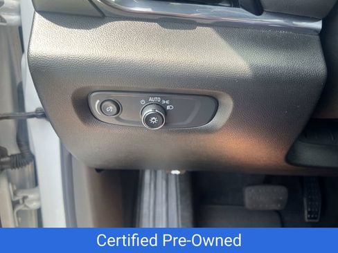 Certified 2023 Chevrolet Traverse LT FWD image 23