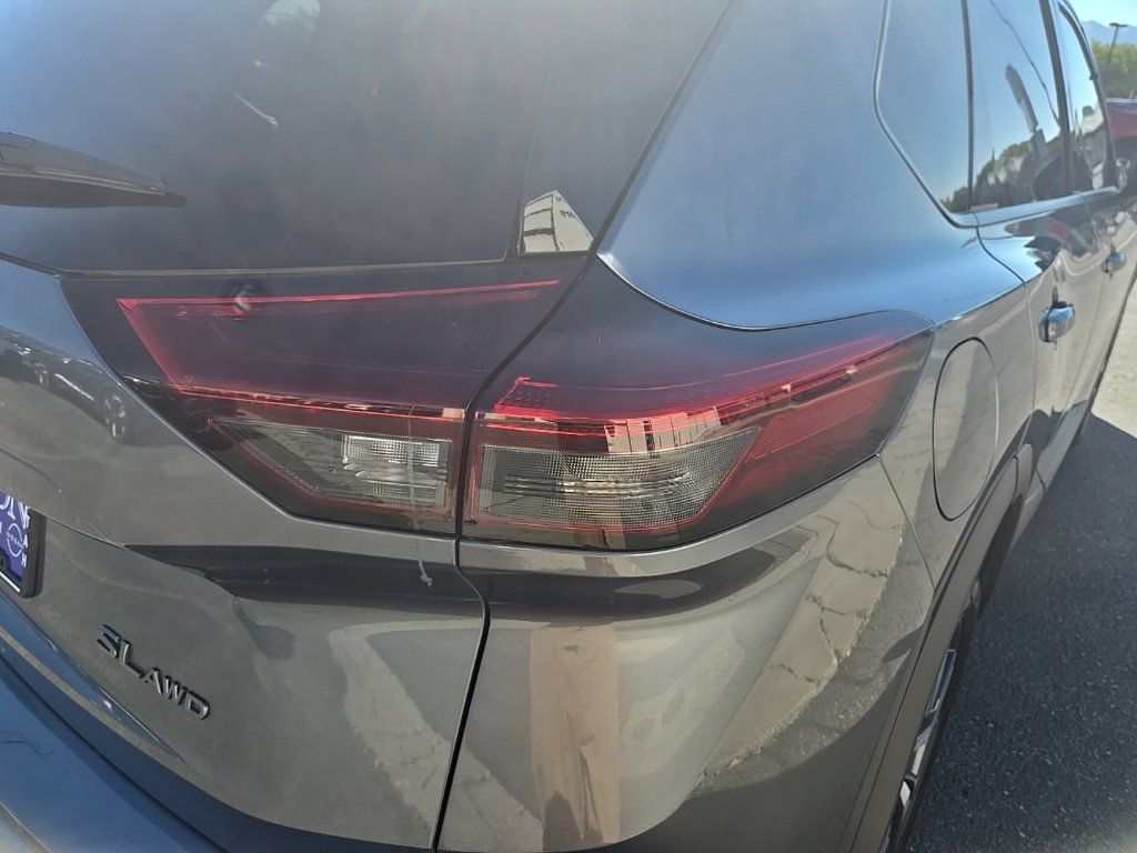 Used 2026 Nissan Rogue SL AWD/4WD image 35