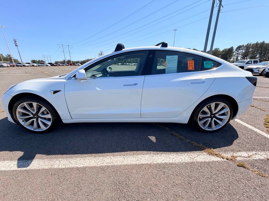Used 2019 Tesla Model 3 Standard Range RWD image 5