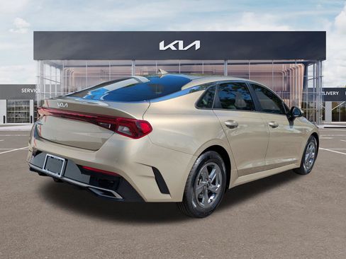 Certified 2022 Kia K5 LXS FWD image 4