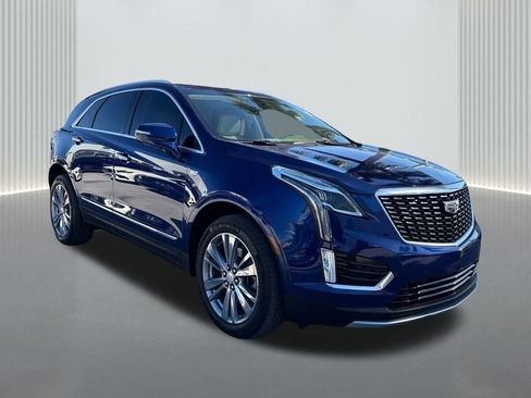 Certified 2024 Cadillac XT5 Premium Luxury image 3