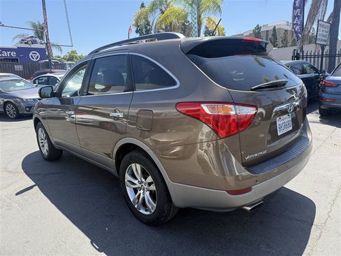 Used 2012 Hyundai Veracruz Limited w/ Navigation Pkg FWD image 6