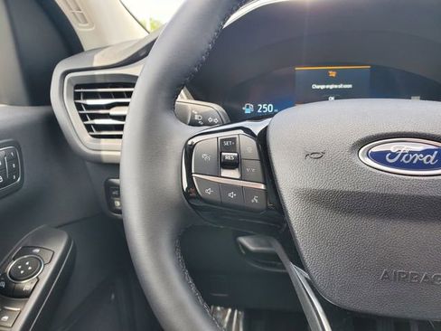 Used 2023 Ford Escape Platinum AWD/4WD image 12