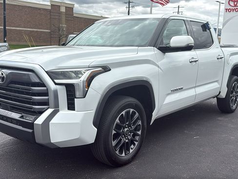 Used 2023 Toyota Tundra Limited w/ Power Package AWD/4WD image 3