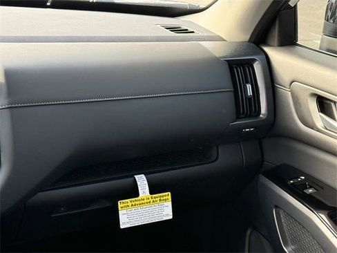 New 2026 Nissan Pathfinder SL image 16