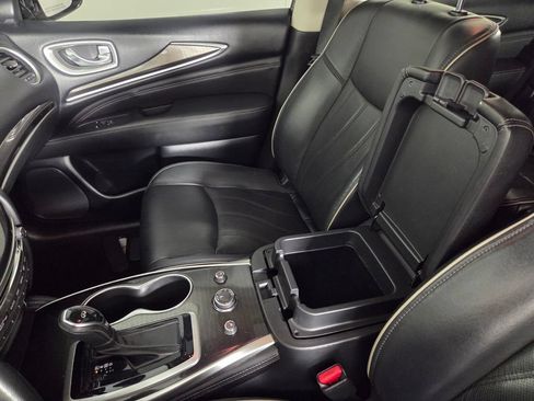 Used 2019 INFINITI QX60 Luxe w/ Essential Package FWD image 20